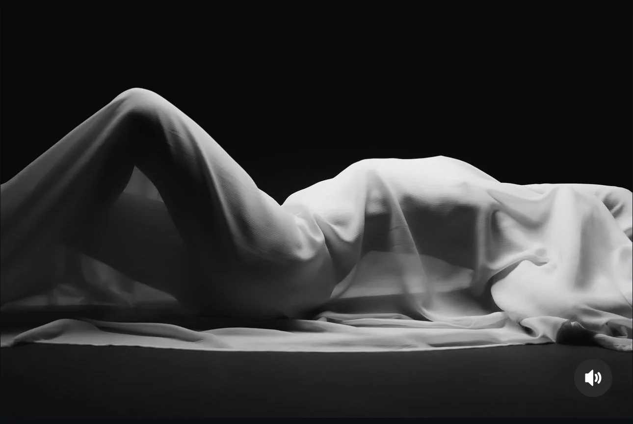 Chloes boudoir image 23