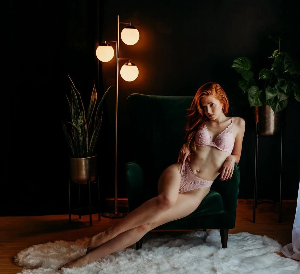 Chloes boudoir image 35