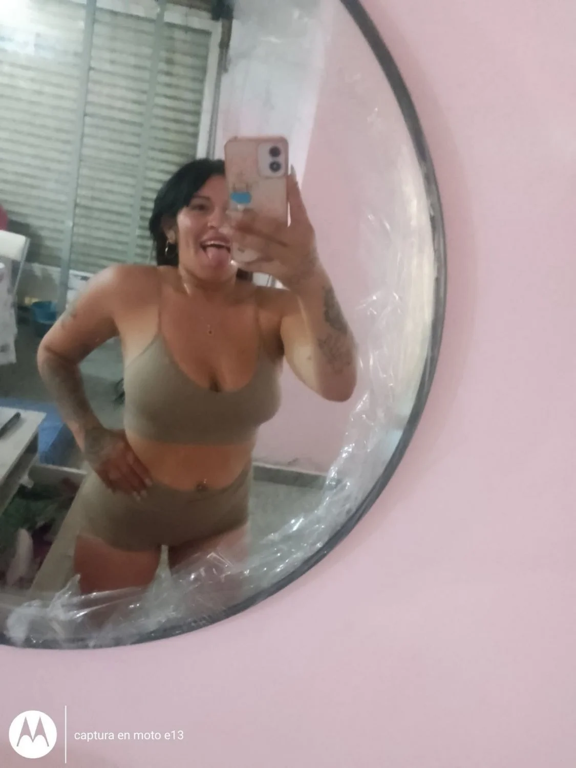 Turra milf de lafe calienta pijas(soft)boquita de chupa pija image 4