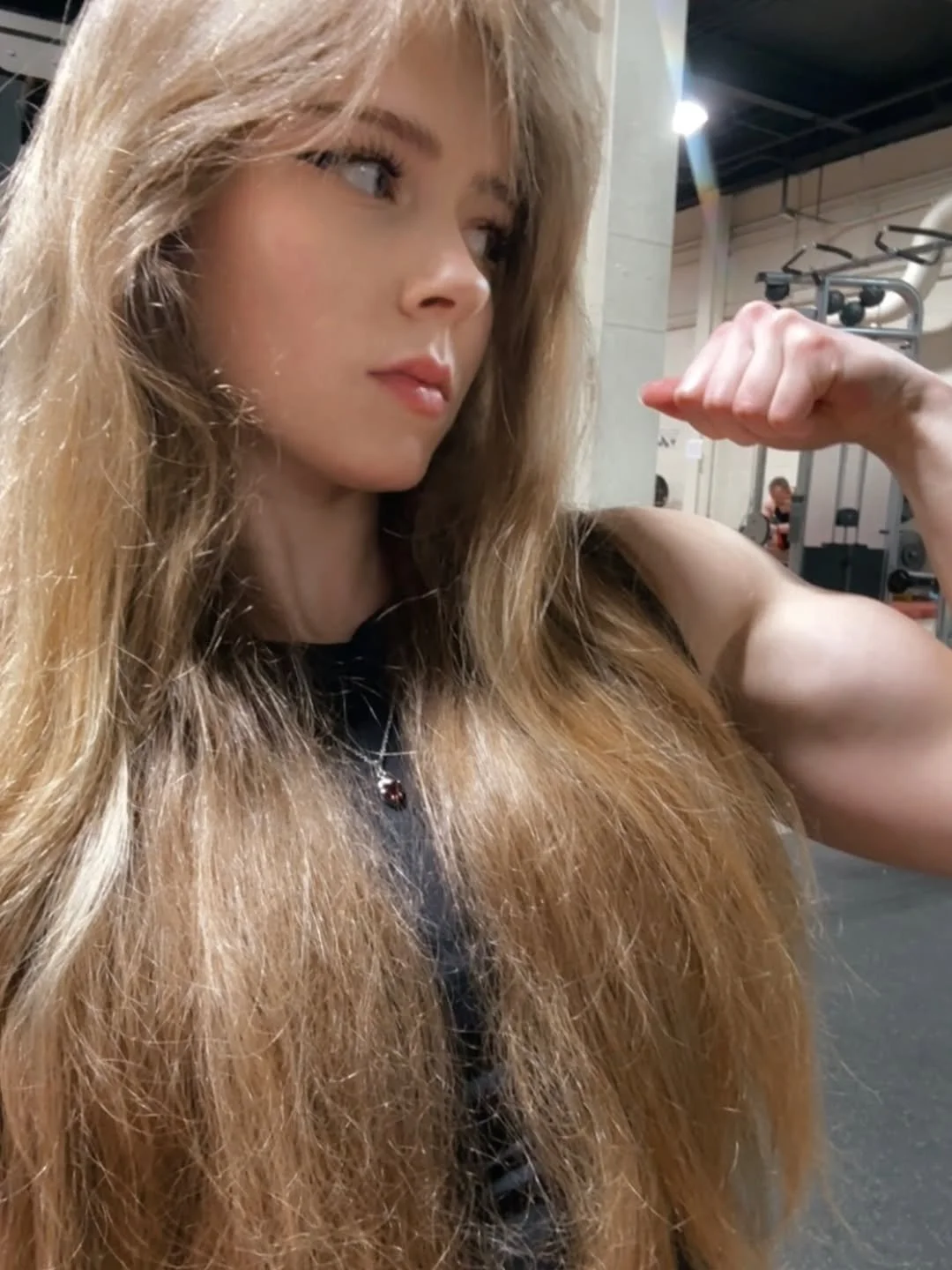 La hermosa muscle mommy Marilynamberr image 13