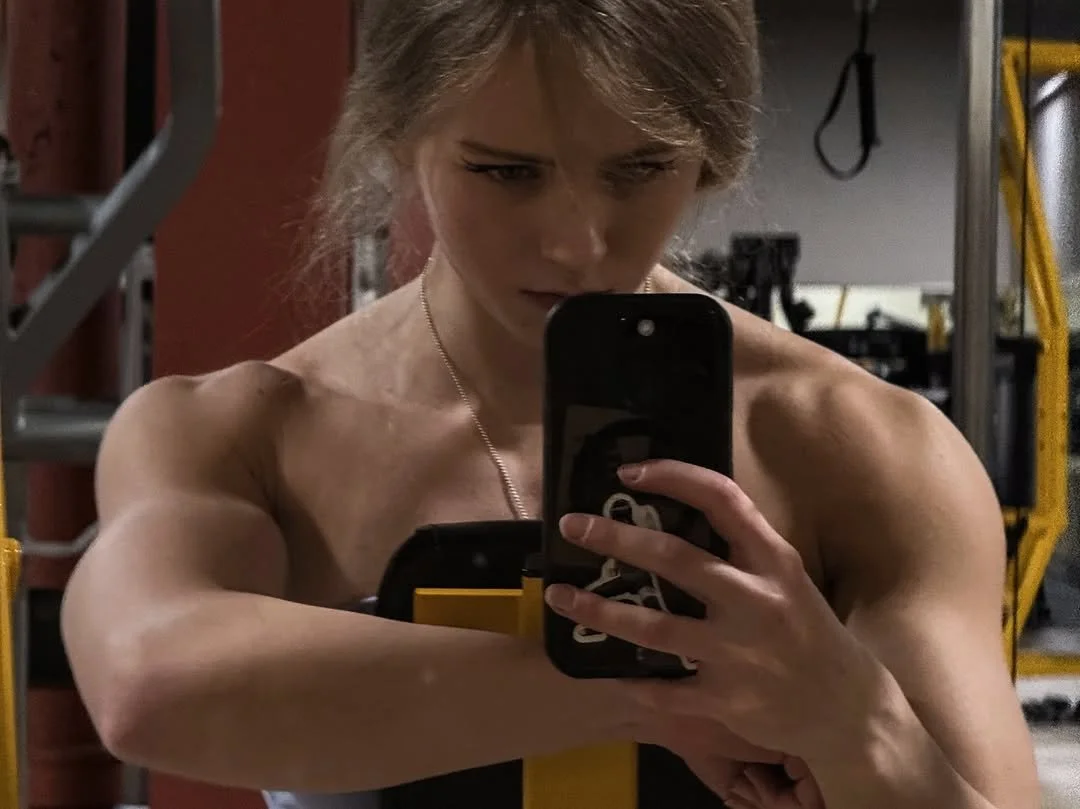 La hermosa muscle mommy Marilynamberr image 8