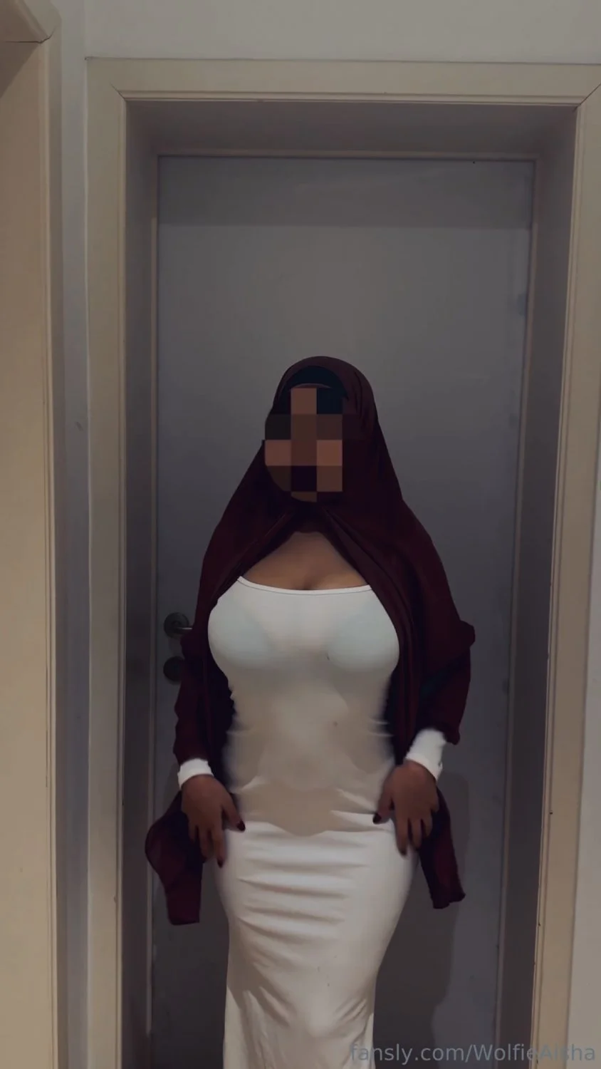 Arab hijab slut image 13