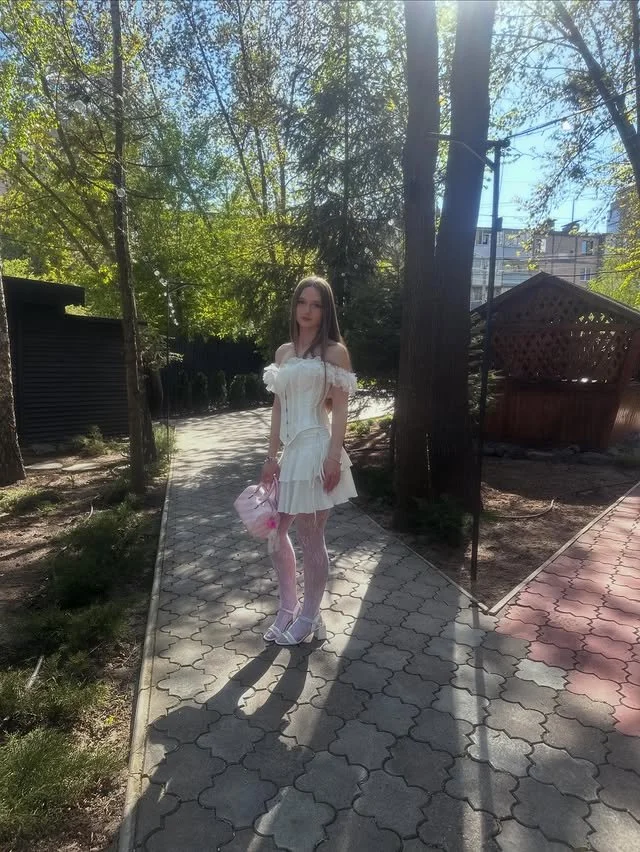 Sexy heel feet of cute girl image 14