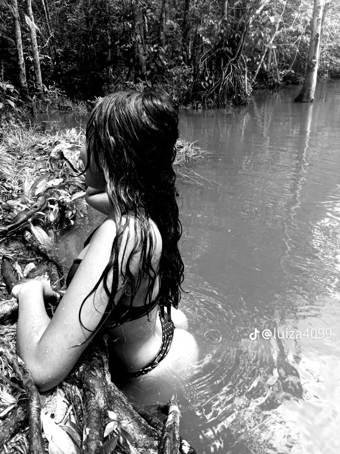 Girls tik image 4