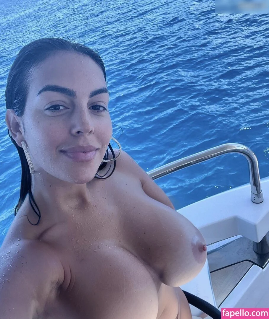 Georgina Rodriguez image 15