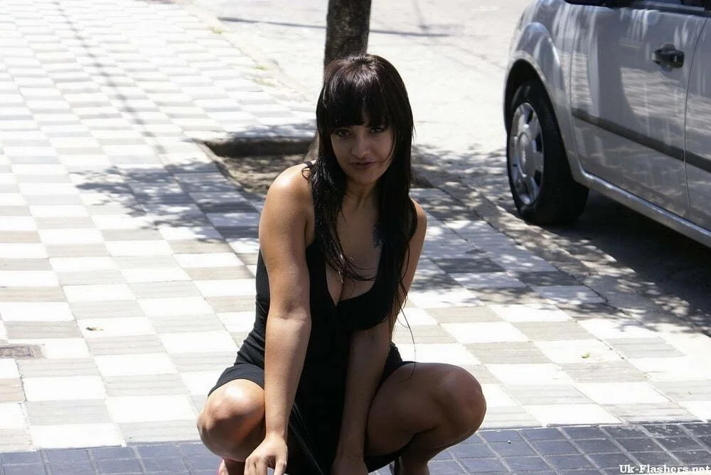 Lolabusty-alanamoss cordobeza Argentina reputa tetona se desnuda en viaje pública!! 🇦🇷 image 5