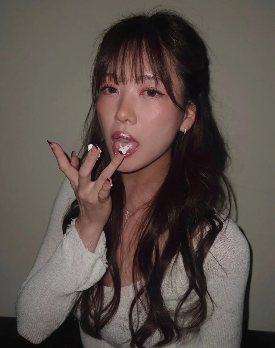 Asian baddie image 2
