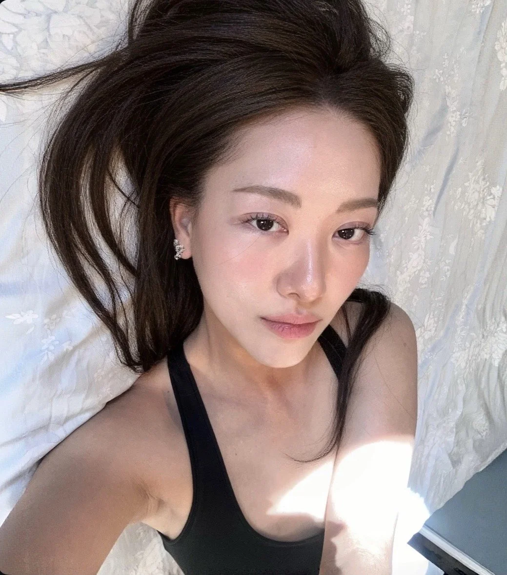 Asian baddie image 7