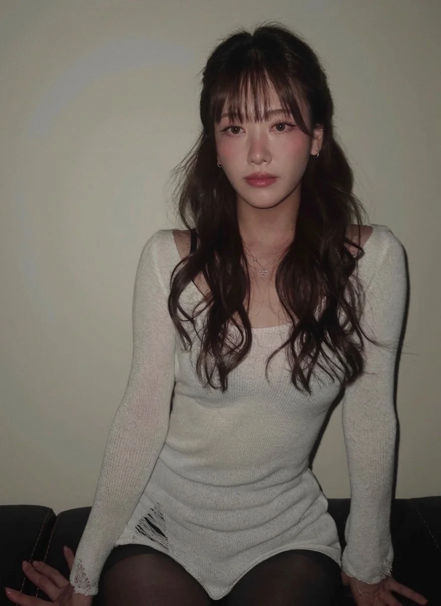 Asian baddie image 9