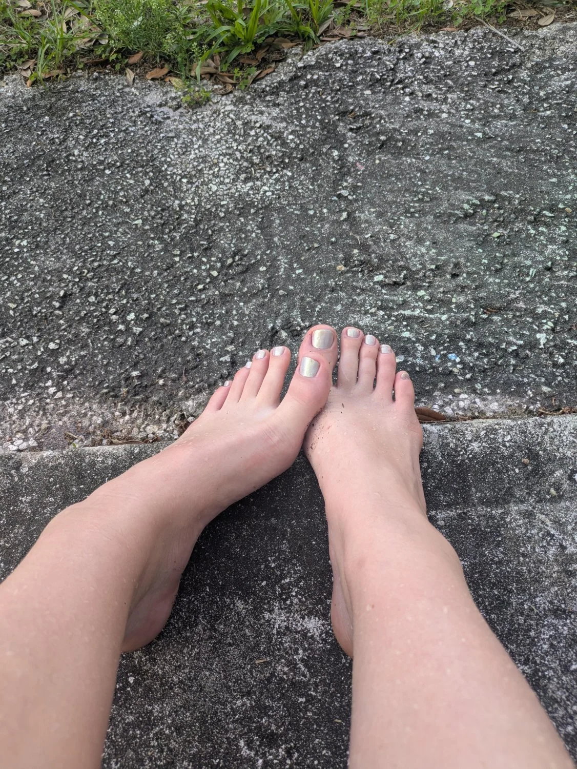 the wall of feet - vol 73 image 2