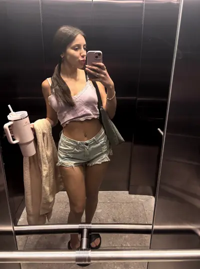 I'm that bad bitch you cross in the elevator cover image