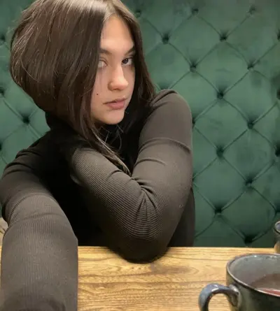 19yo Slut with great tits cover image