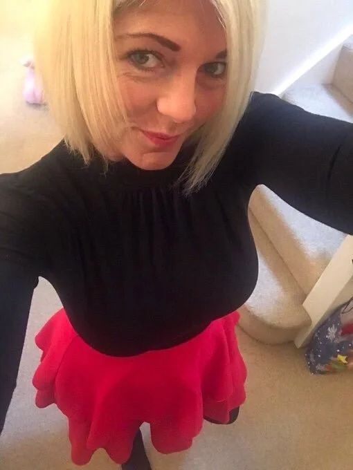 Milf Summer Essex UK image 6