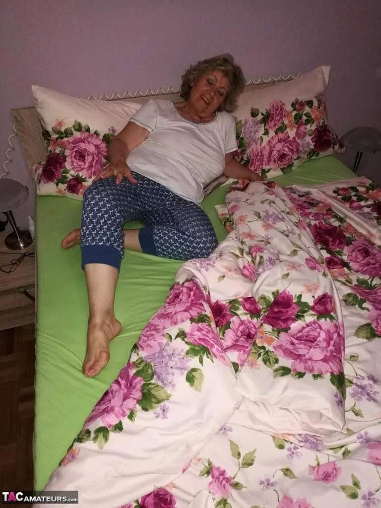 Dona alvarinda de lajes está é velha na putaria catarinense image 11