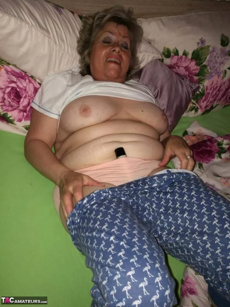 Dona alvarinda de lajes está é velha na putaria catarinense image 7