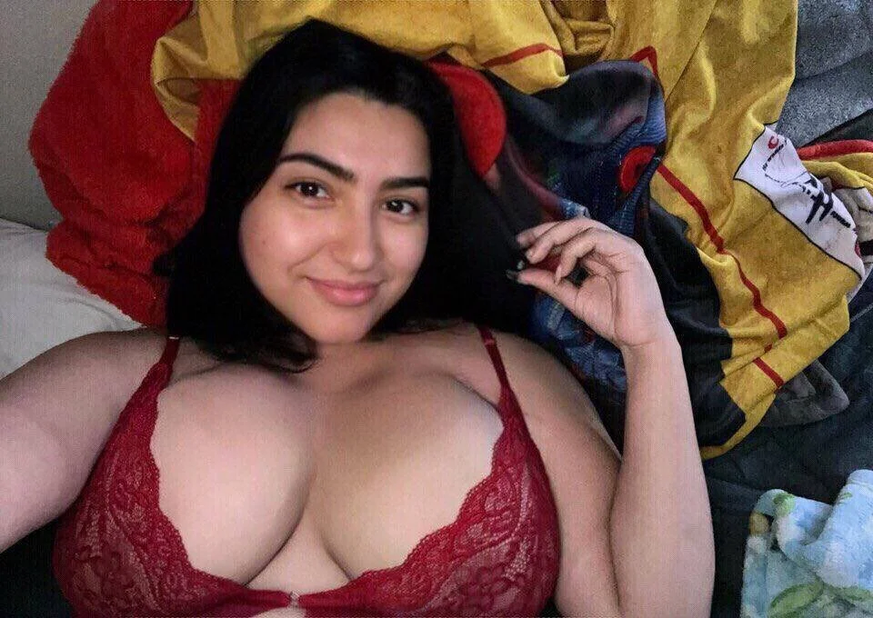 Cucks hot thick gf image 11