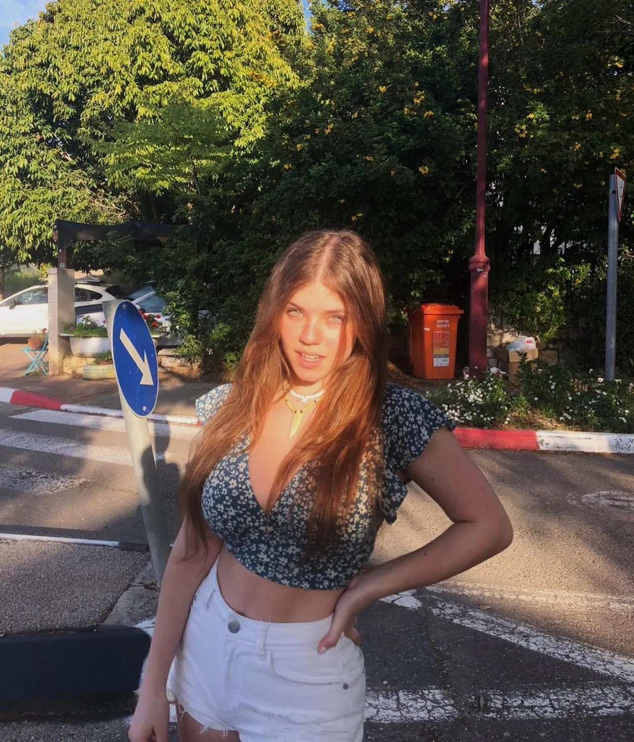 neshaFeldman image 4