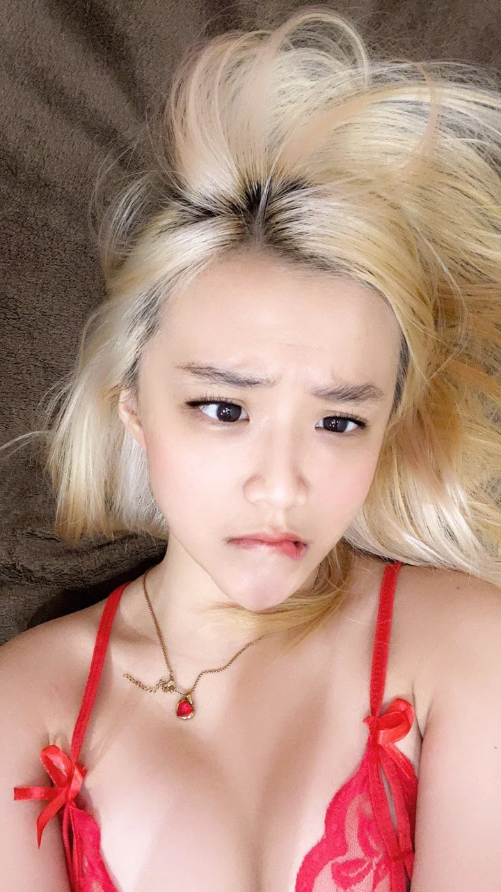 NatalieC 10/10 asian image 12