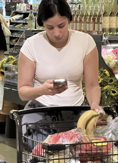 CULO GORDO COMPRANDO cover image