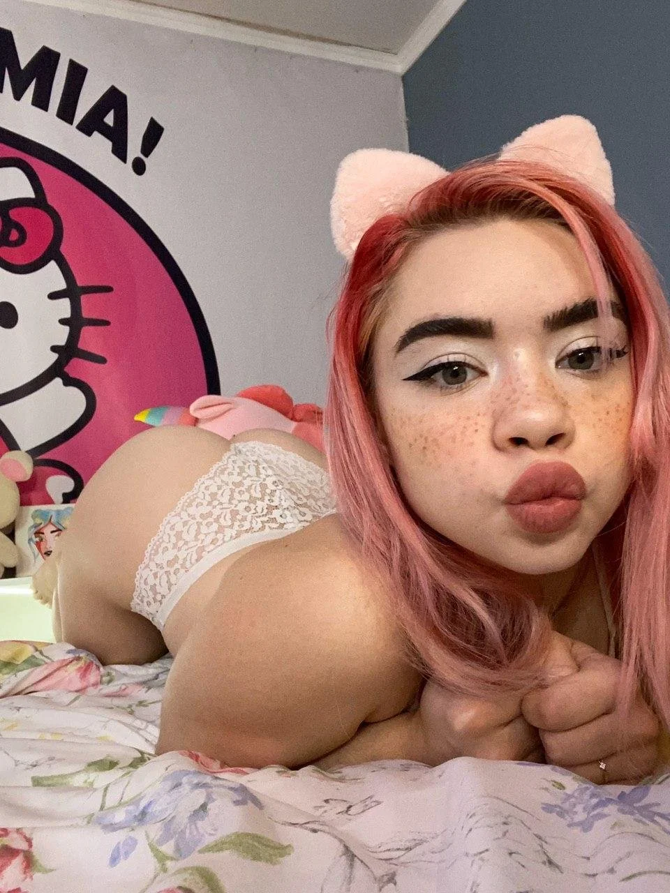 Slut main image