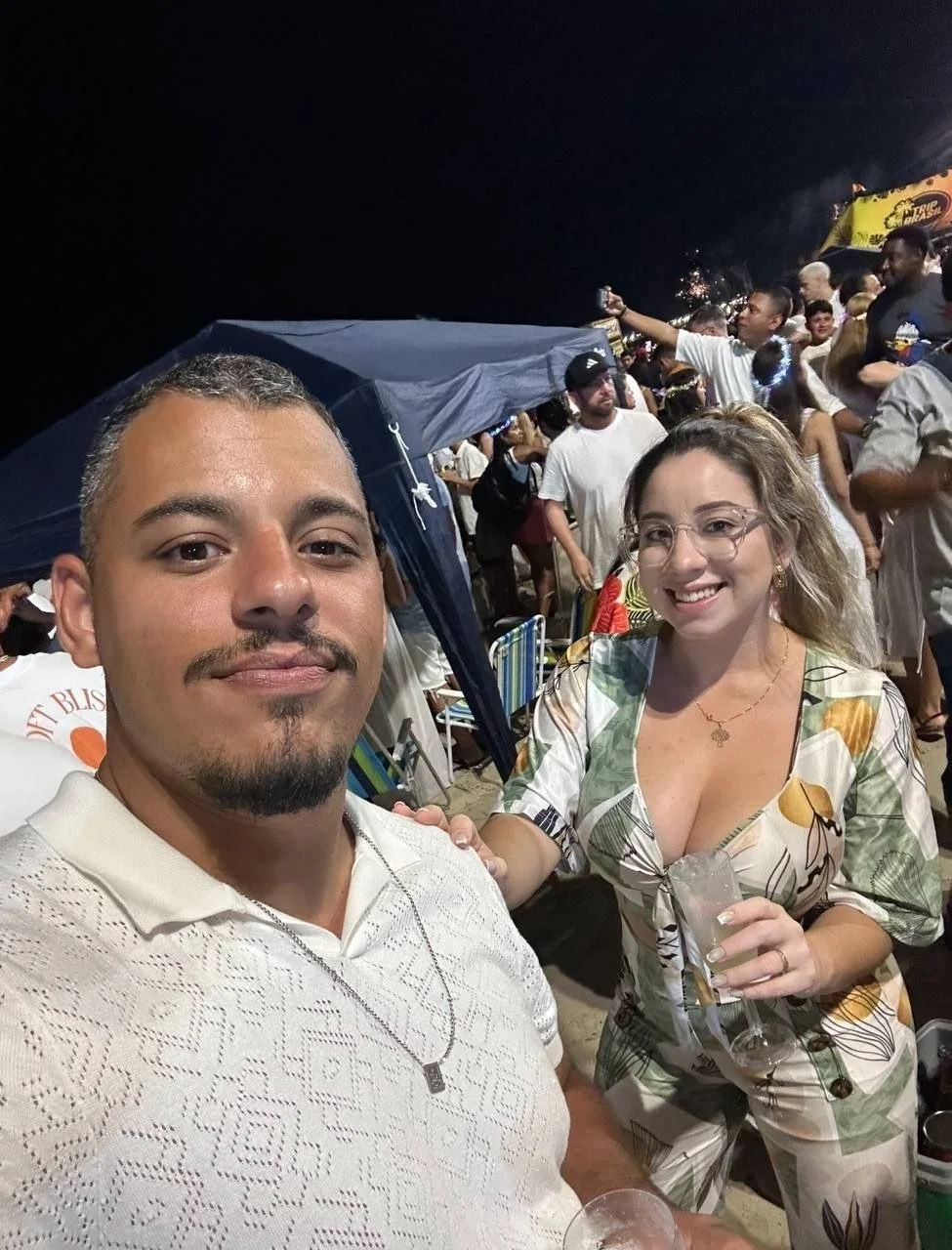 Coroa peituda gostosa metendo depois do ano novo main image