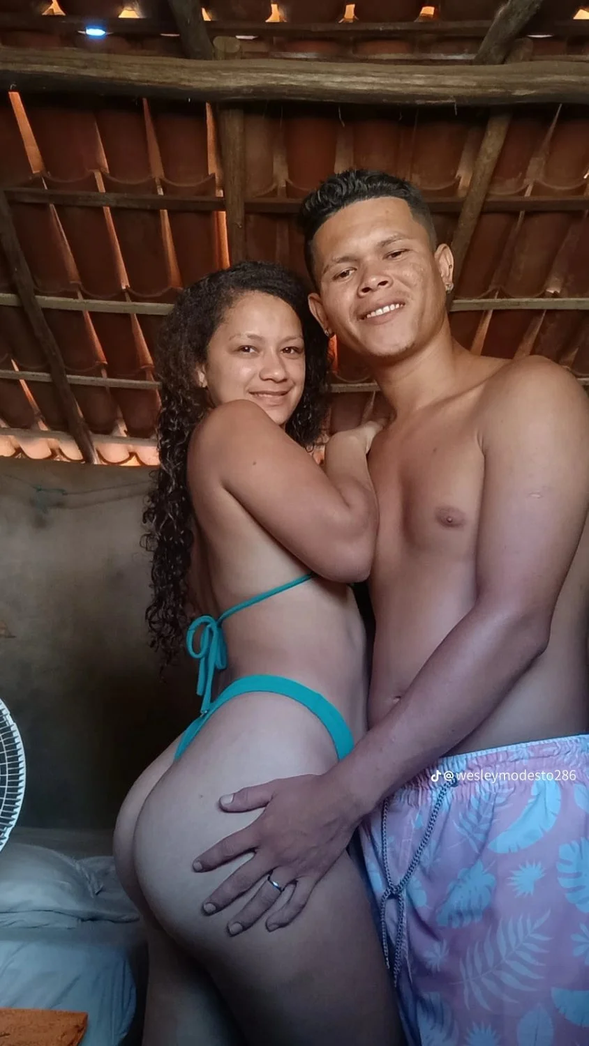 adora exibir a esposa image 2