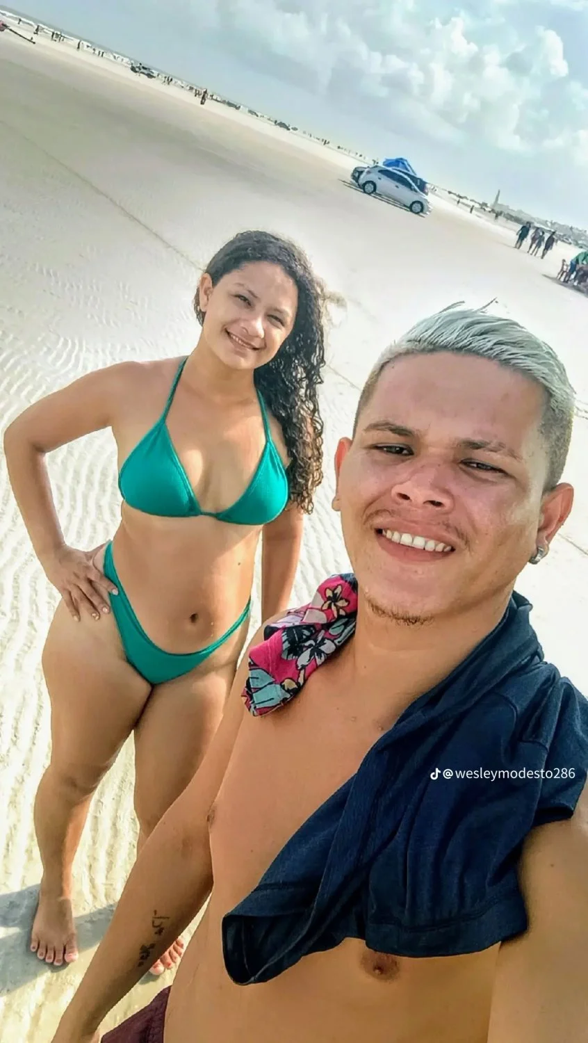 adora exibir a esposa image 8