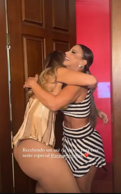 Olhem o tamanho do cú da Paola Oliveira cover image