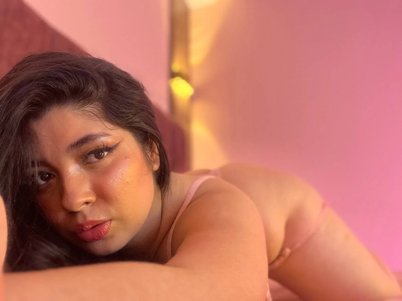 I promise you one thing… after this, you won’t forget me. http://onlyfans.com/agathalynx main image
