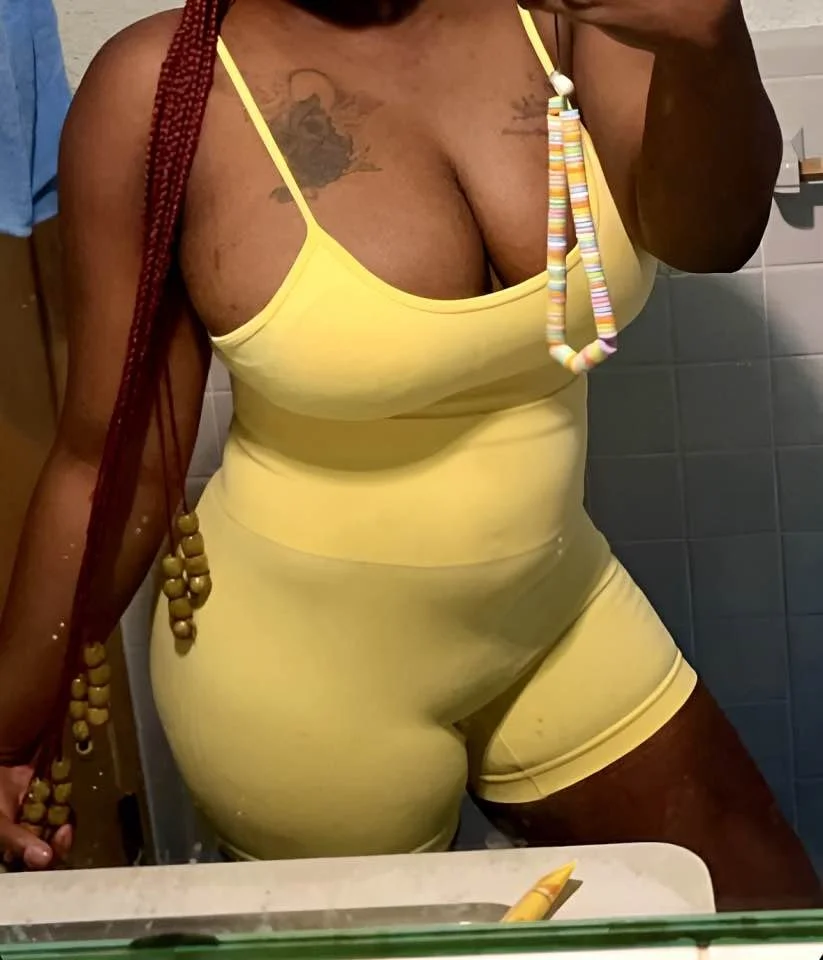Big titty fat ass ebony image 2