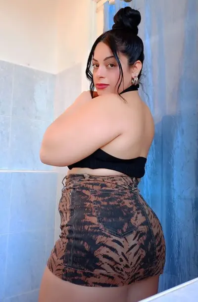 Thick babes cover image