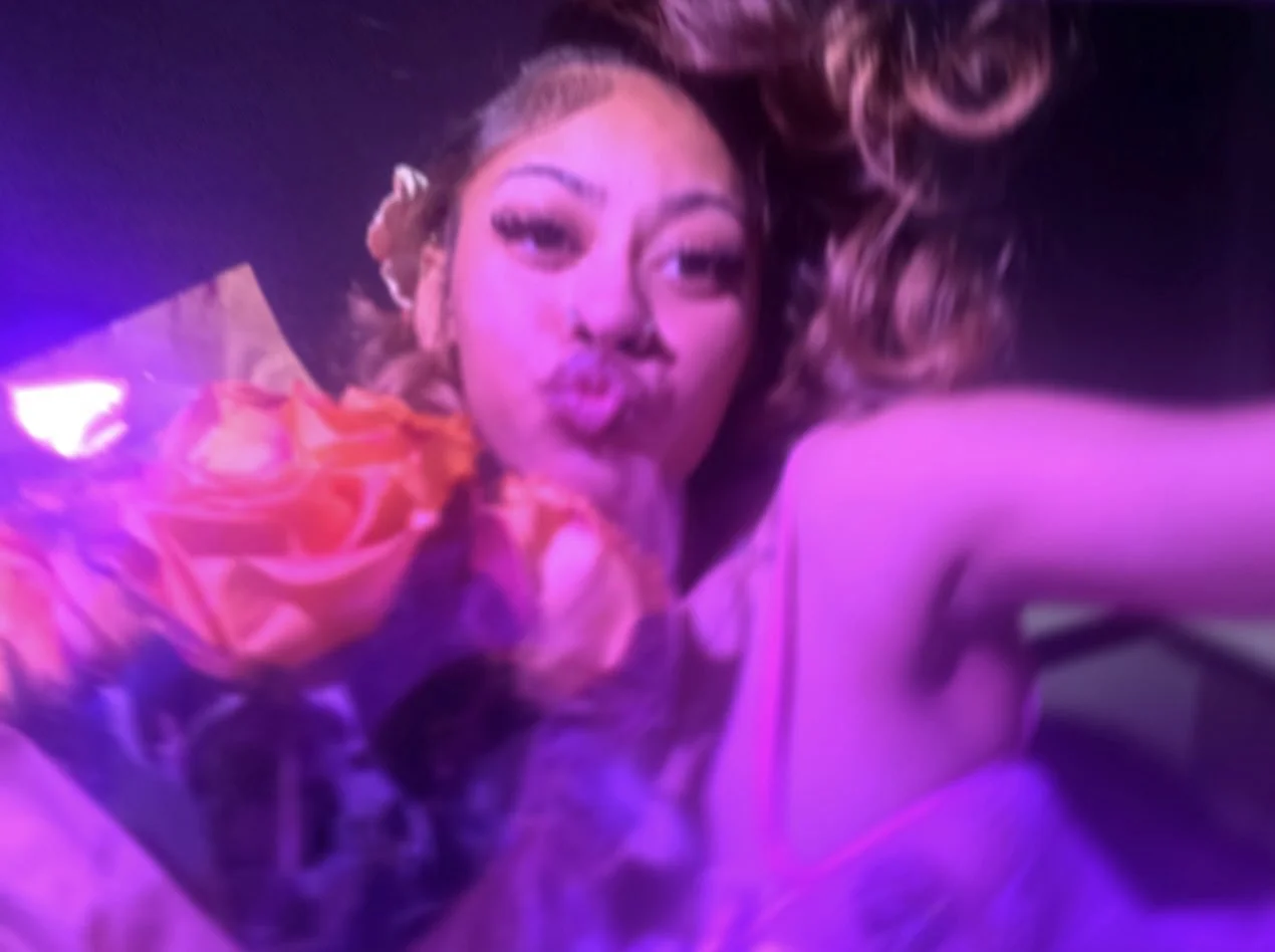 Pretty Petite Lightskin Pyt (tapes in tele) image 2