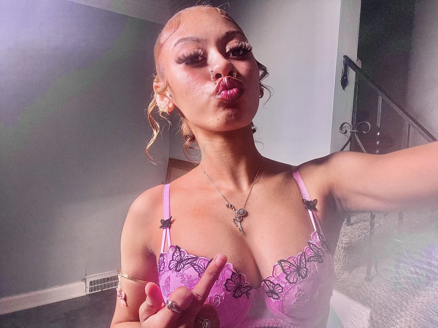 Pretty Petite Lightskin Pyt (tapes in tele) image 8