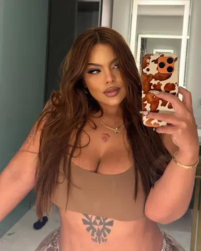Gordinha Maravilhosa da Bunda Enorme BBW (Grªciē Bøn) cover image