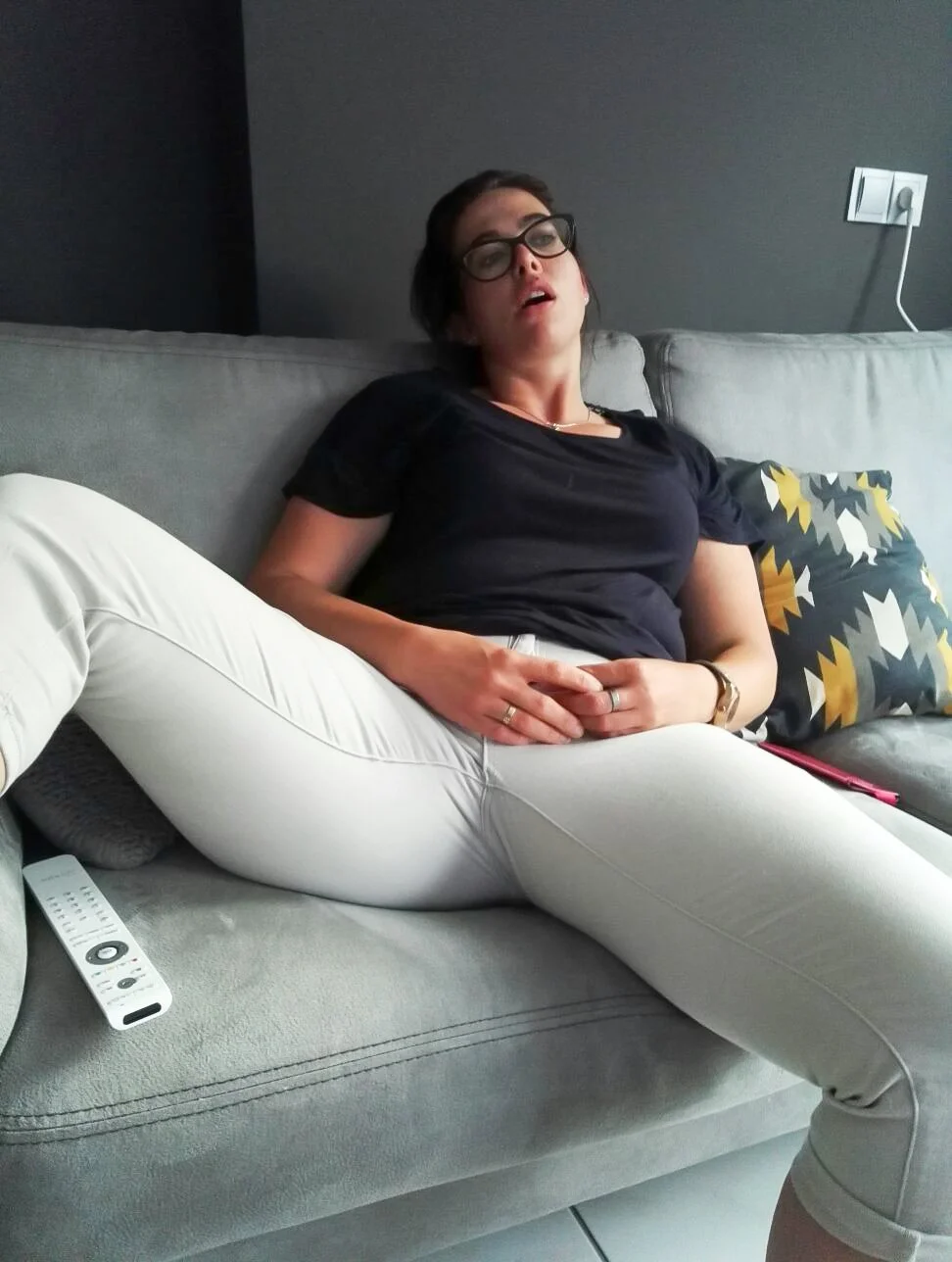 Amazing sexy chubby milf image 6