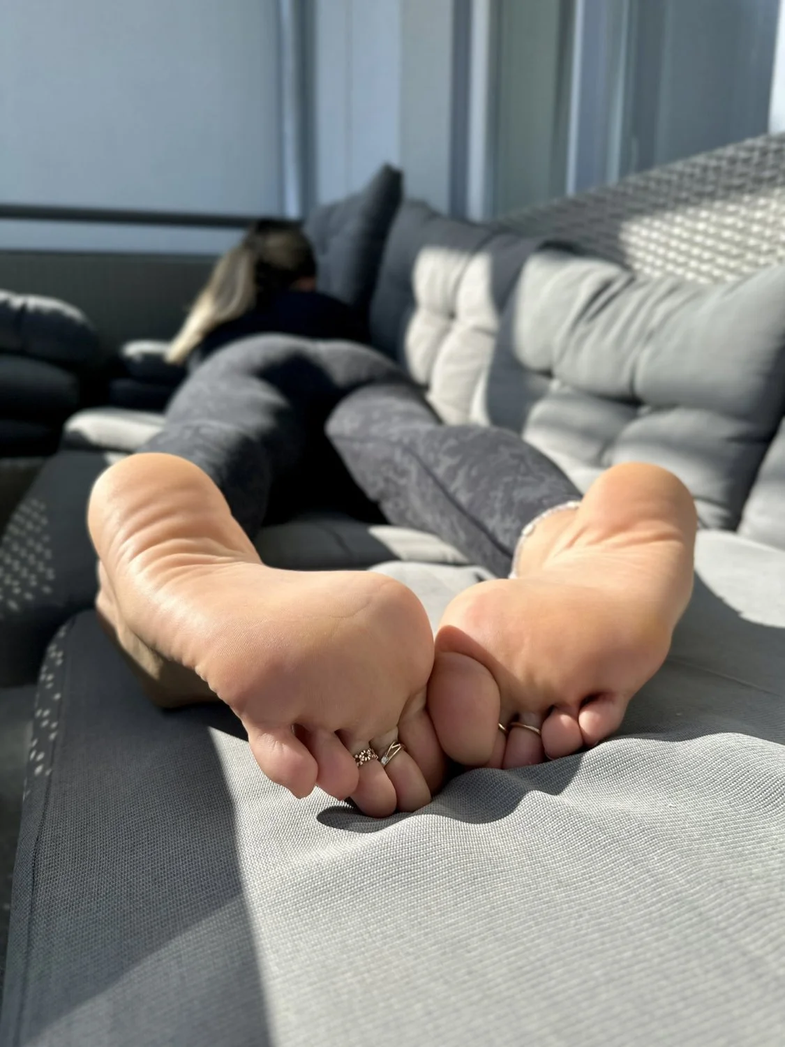 Blonde mommy soles image 11
