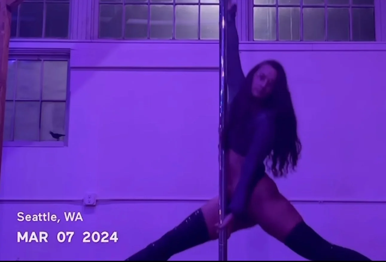 Cute Seattle teen Tia K. image 2