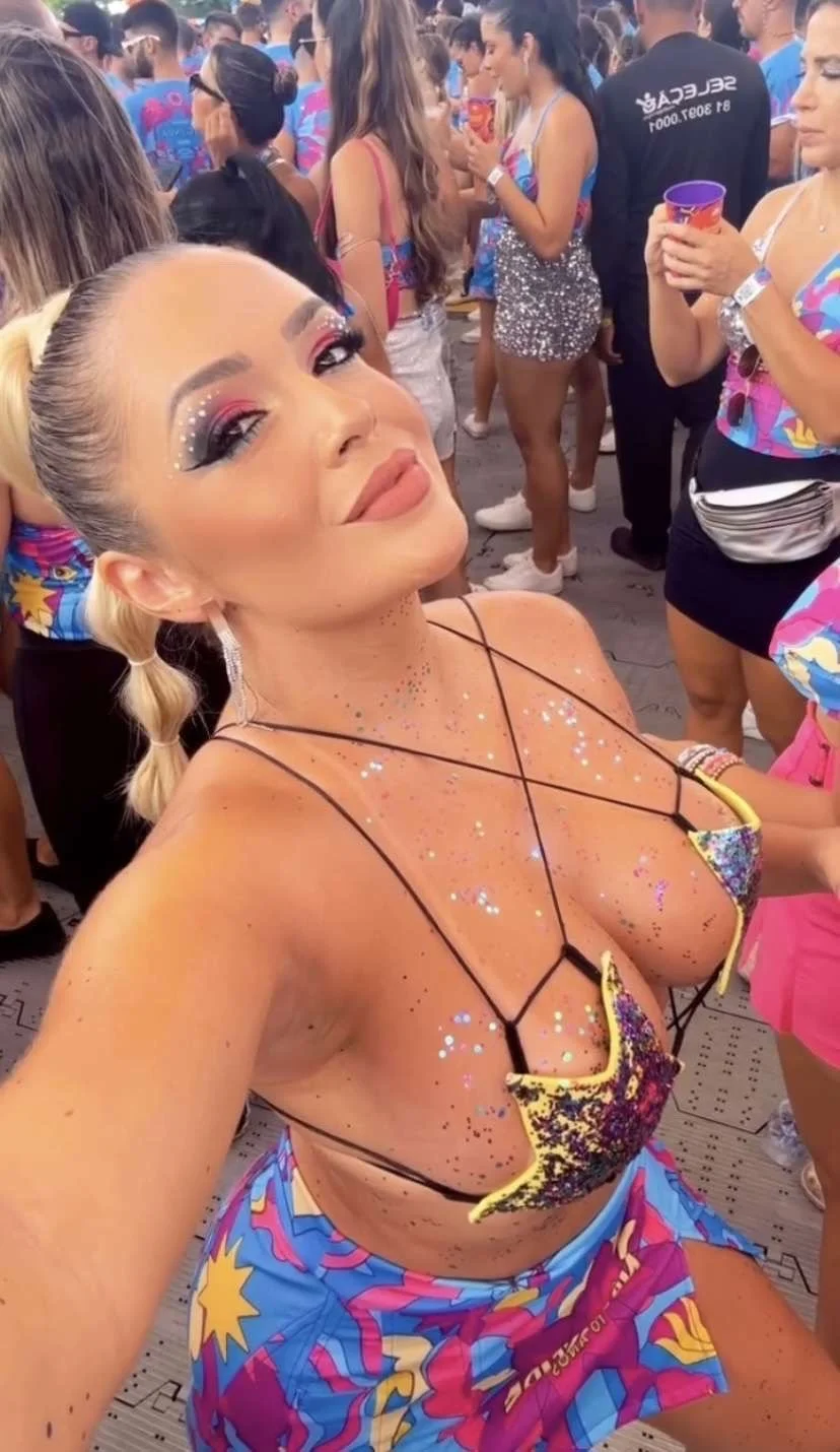 loira deliciosa image 16