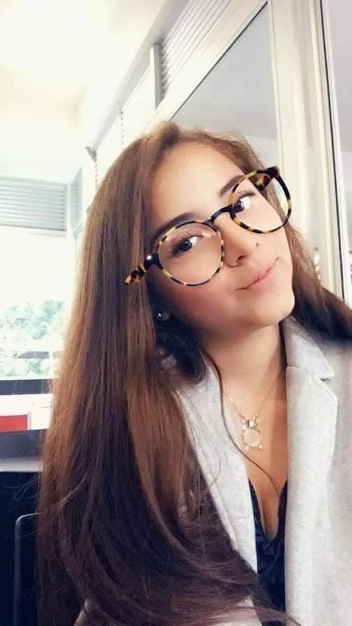 Alejandra zorra tetona image 5