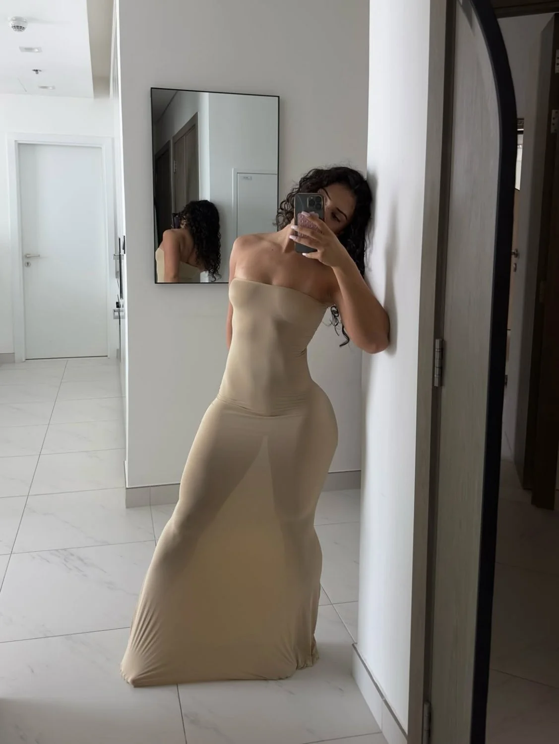 Body is Tea 4 image 19