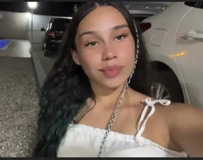 Vazou a namoradinha com o rabão empinado, gostosa demais cover image