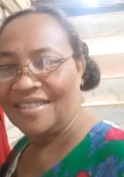Que o negão é o maior comedor dessa po-rra aqui vocês tão ligado né, coroa presente pra vocês 😈🍆🍆 cover image