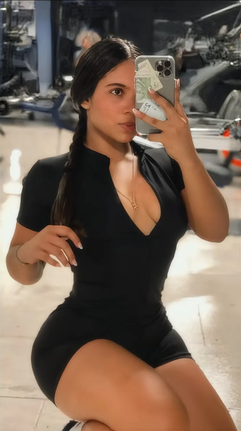 this bitch got ass 🔥 image 16