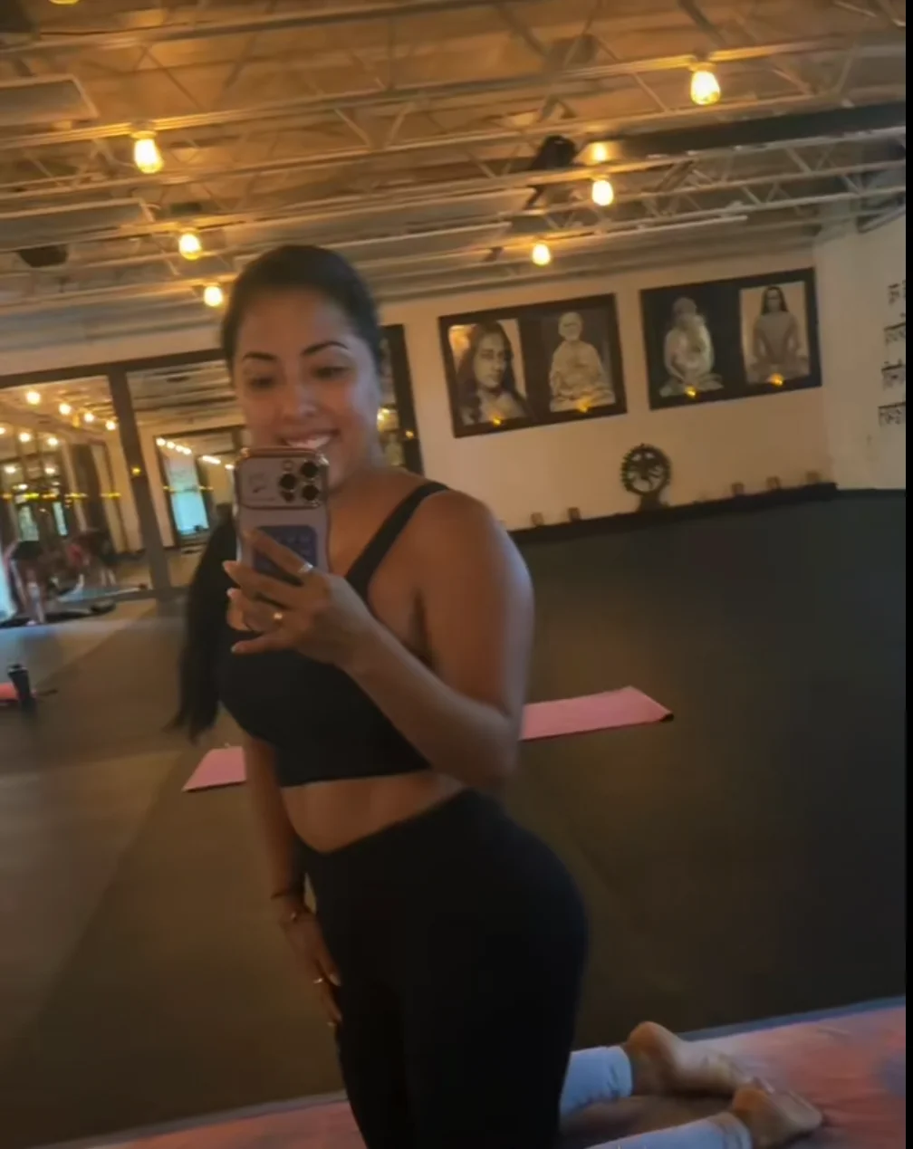 this bitch got ass 🔥 image 34