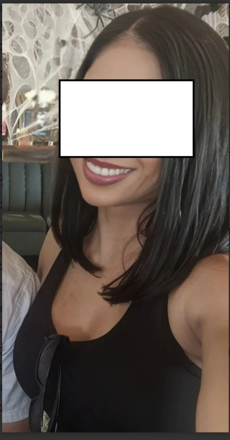 Mia Suarez Bra size 34 DD image 4