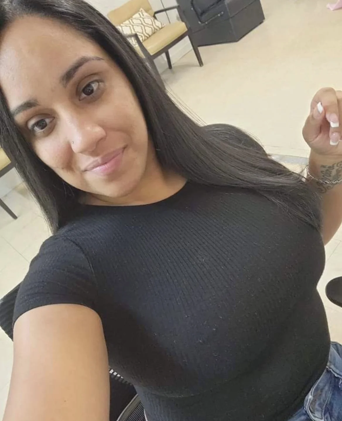 Latina milf with cute feet and big tits and ass image 7