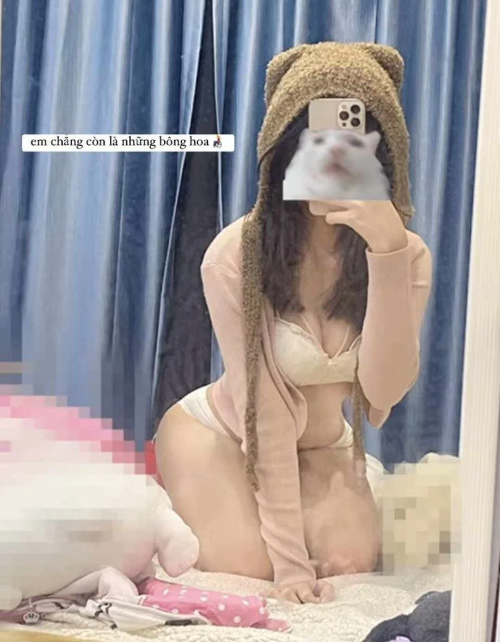 sexy naive cosplayer friend image 20