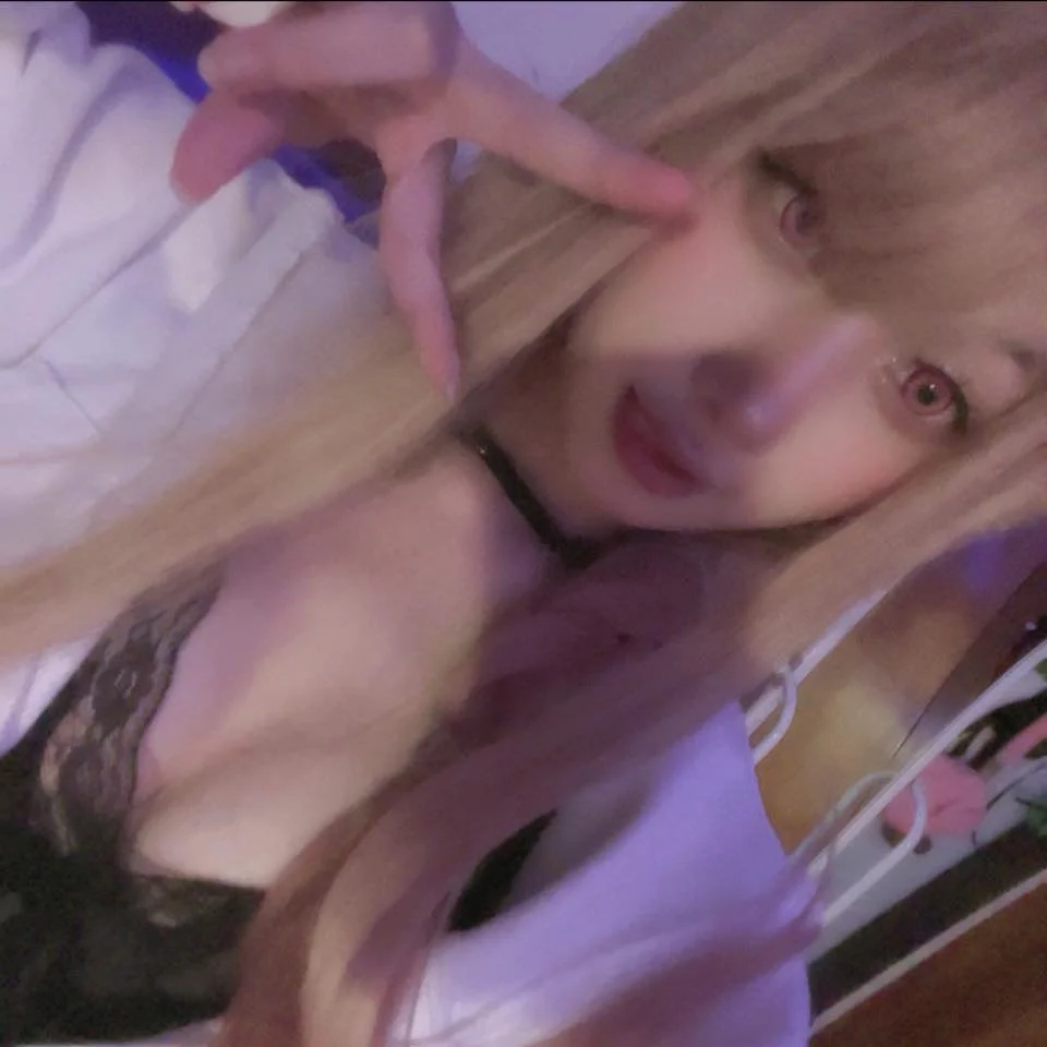 sexy naive cosplayer friend image 21