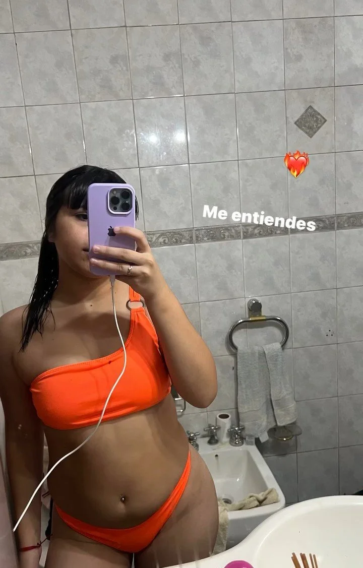 Putas de Instagram image 31