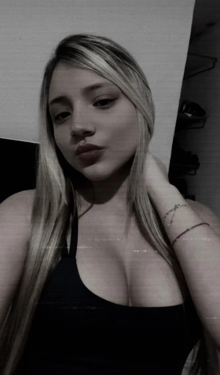 Putas de Instagram image 4